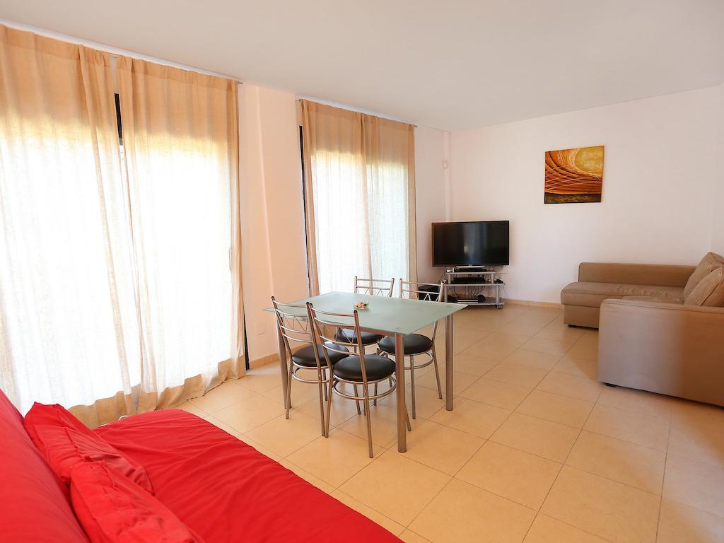 Holiday Home Cornelia Pucho By Interhome Cambrils Kamer foto